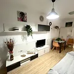 Acogedor En Rosaleda Centro