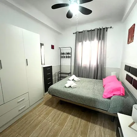 Acogedor En Rosaleda Centro Apartamento Málaga
